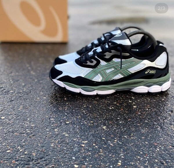 Chaussures running ASICS