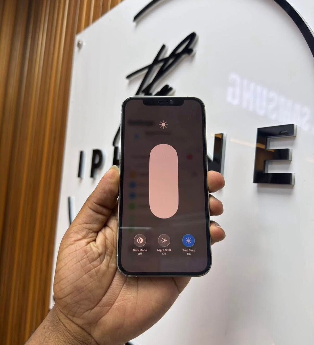 iPhone haut de gamme 128 Go