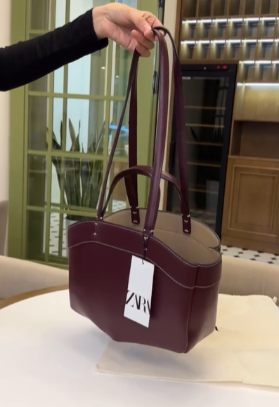 Эффектная вместительная сумка от ZARA бордовая