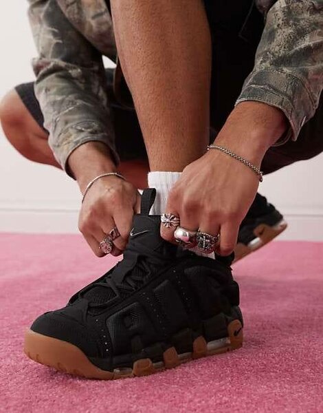 Baskets noires tendance homme