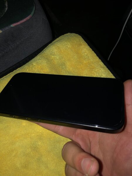 iPhone 15 pro 256 gb 90%акб