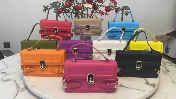 Sac à main coloré tendance