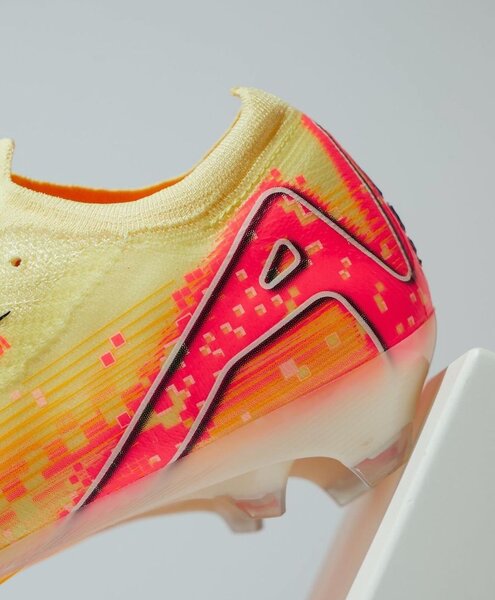 Crampons de foot Nike superfly 10 de Mbappé