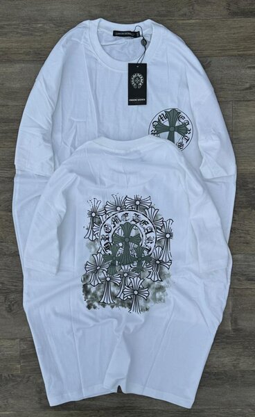 Lot de deux T-shirts stylés