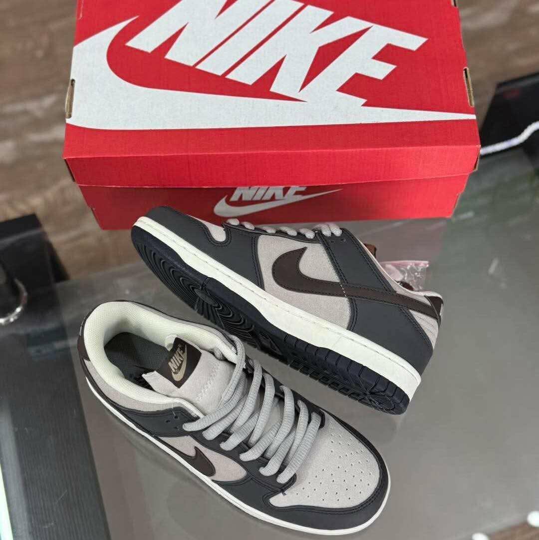 Nike Dunk Low Gris Iconique