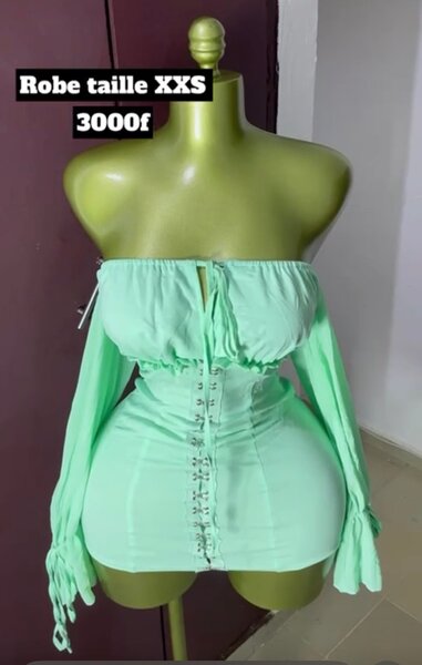 Robe moulante vert menthe