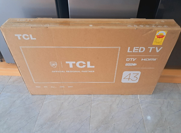 New TCL Digital Satellite Tv 43 inches