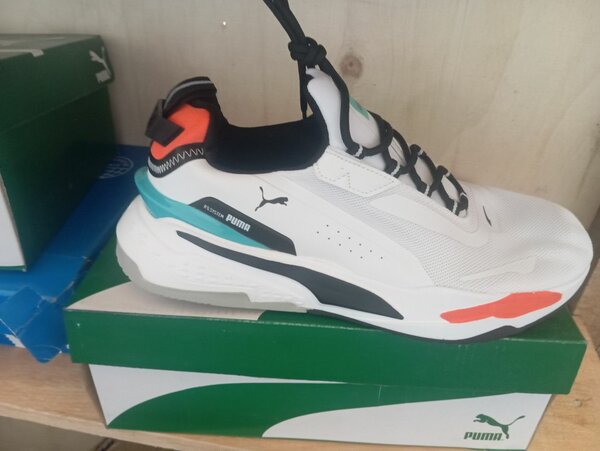 Chaussures de sport Adidas AX2