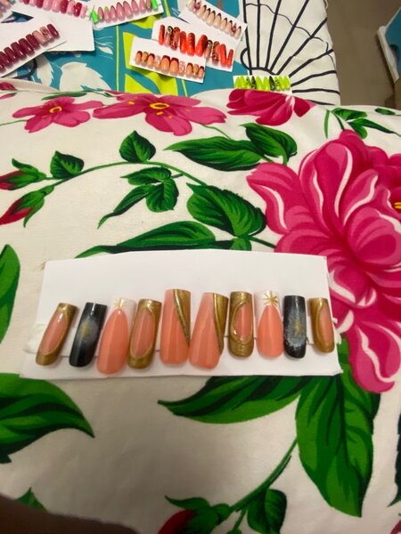 Set faux ongles design élégant