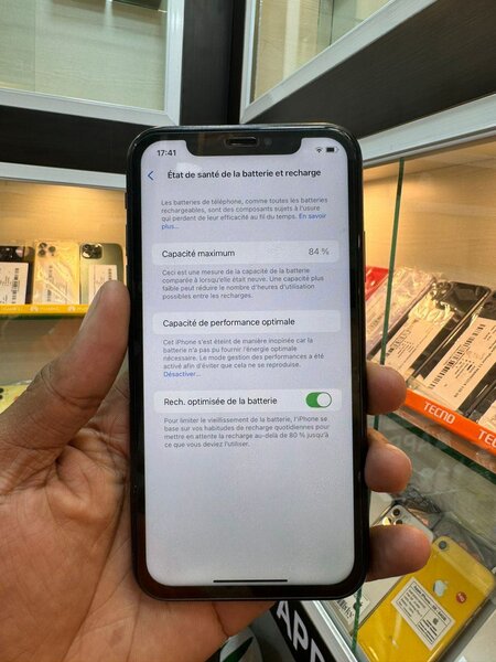 iPhone XR 64go quasi neuf