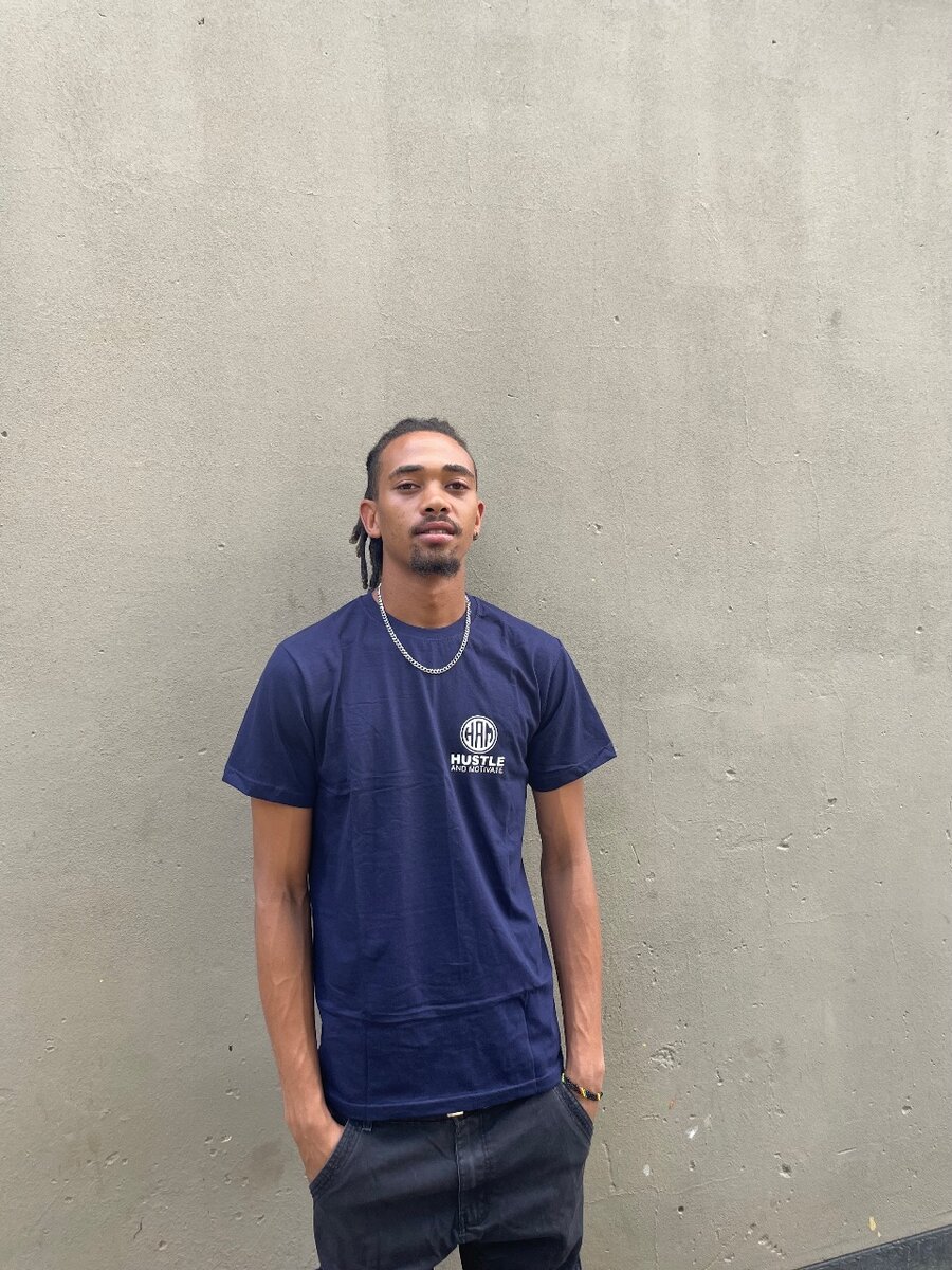 Hustle and motivate t-shirts k140