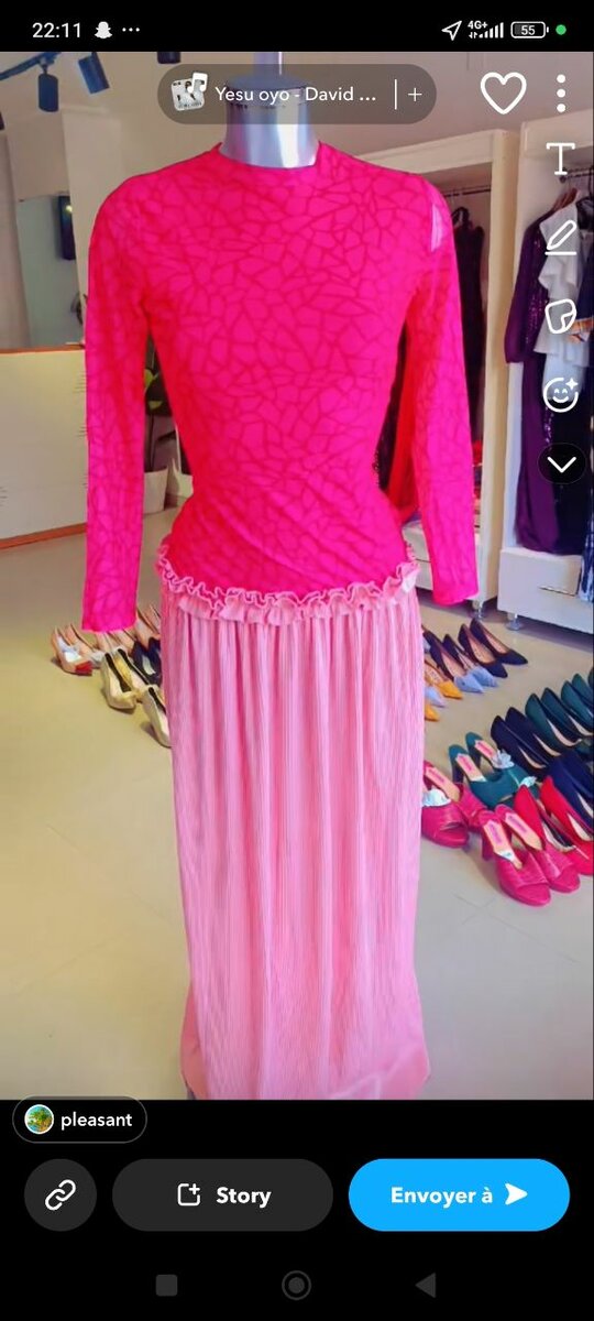 Robe élégante rose flashy