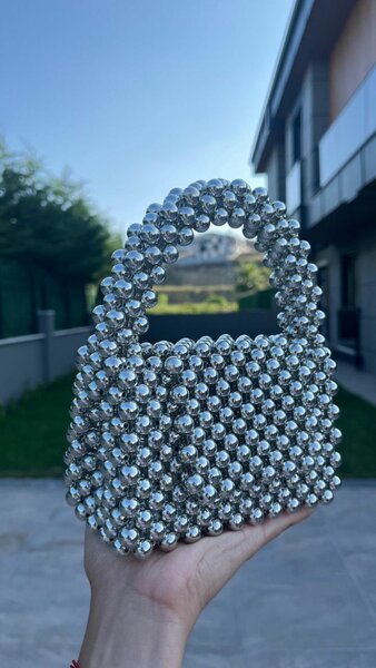 Sac à main perles brillantes