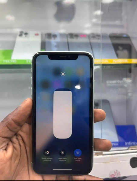 iPhone 11 Vert 64 Go