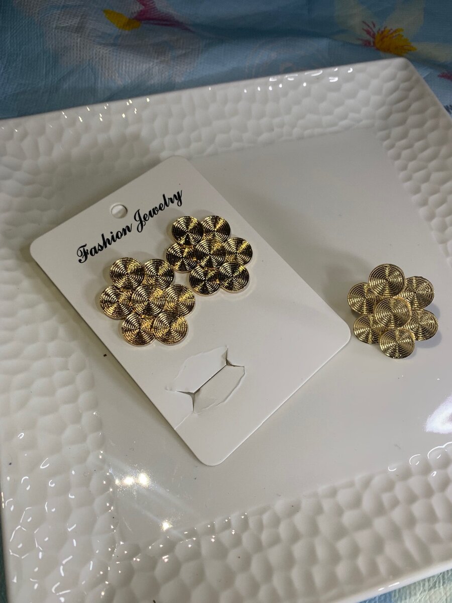 Boucles d'oreilles élégantes en or