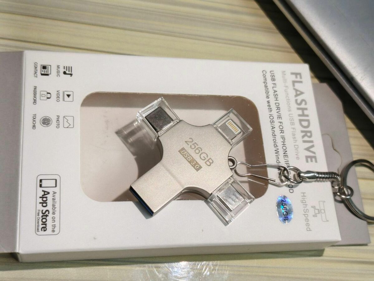 256 GB - Clé USB 3.0 (4 EN 1)