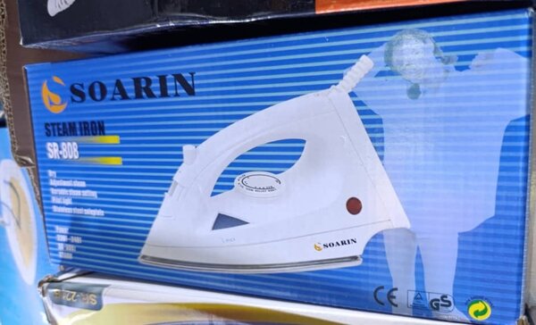 Fer à repasser vapeur 1800W