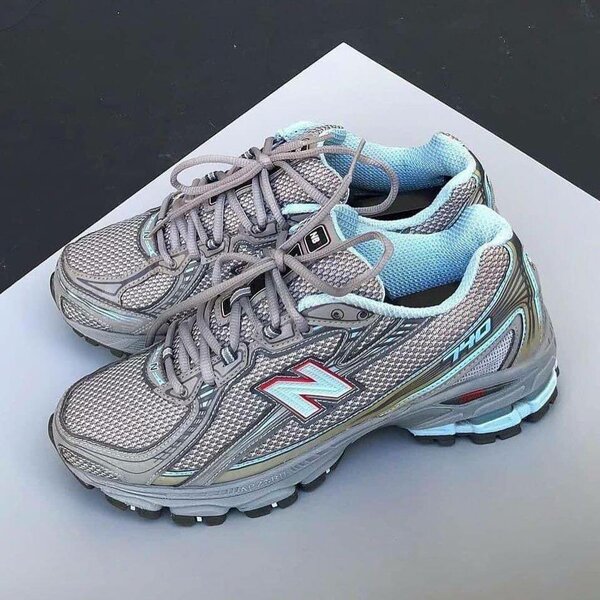 Chaussures  New Balance 740