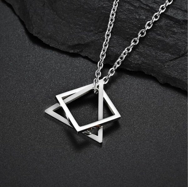 Collier géométrique élégant