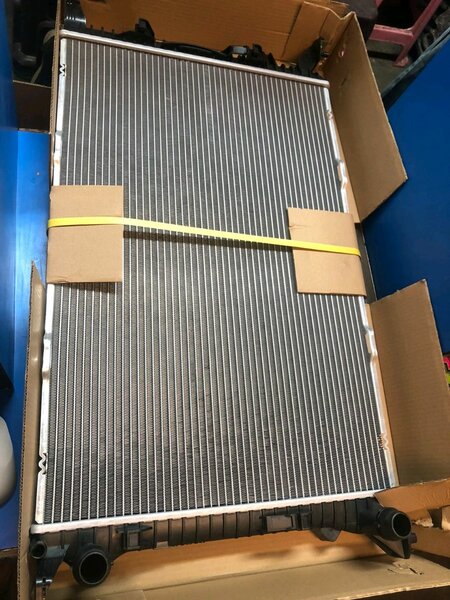 Radiator BMW X3