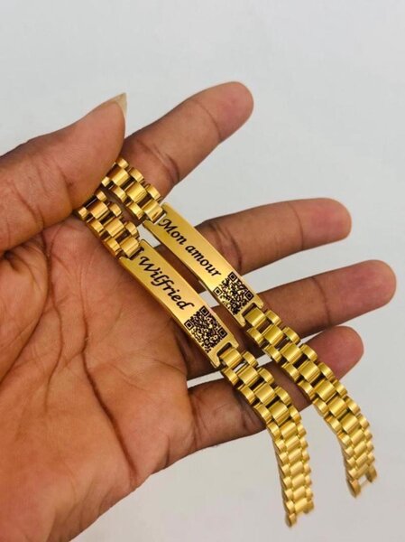 Bracelets personnalisés dorés