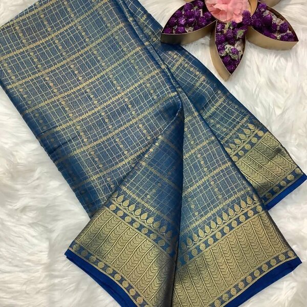 Ladies unstiched suite