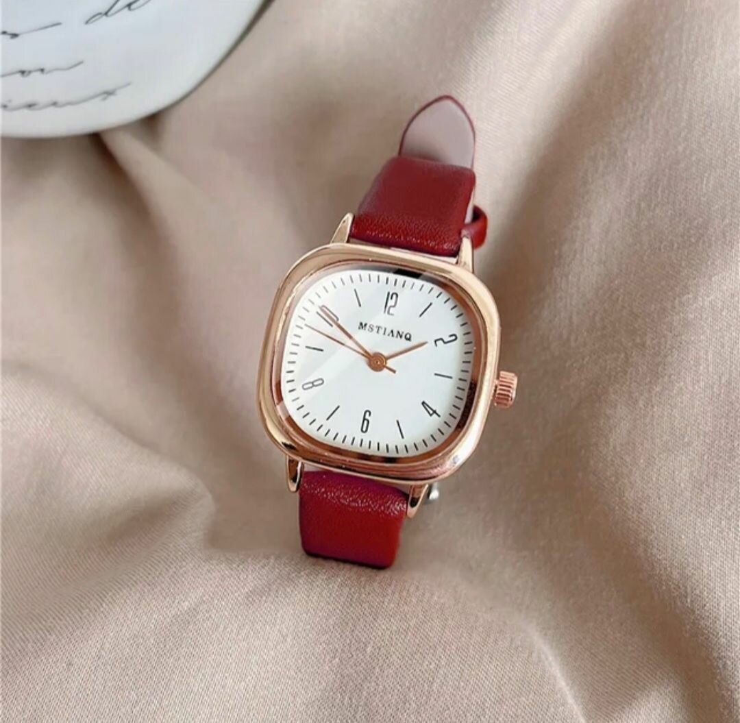 Montre Femme Élégante