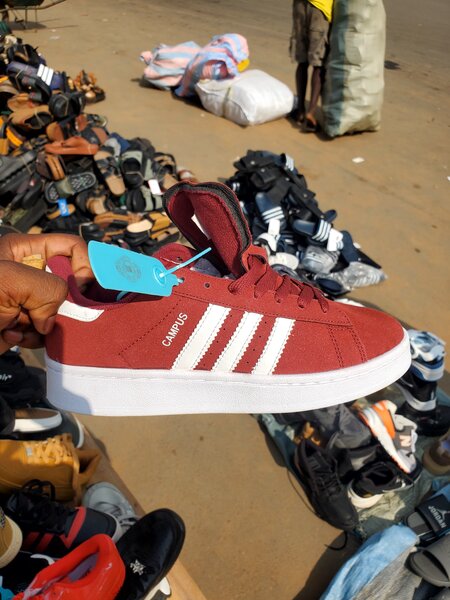 Baskets Campus rouges