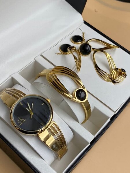 Set de Bijoux Dorés avec Montre
