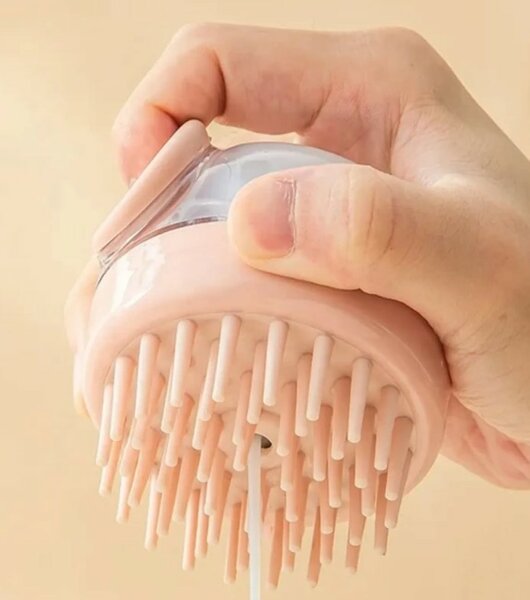 Brosse avec dents en silicone 3 en 1.