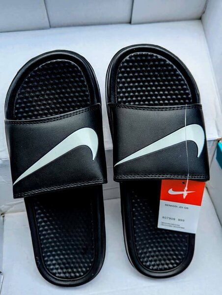 Nike slippers