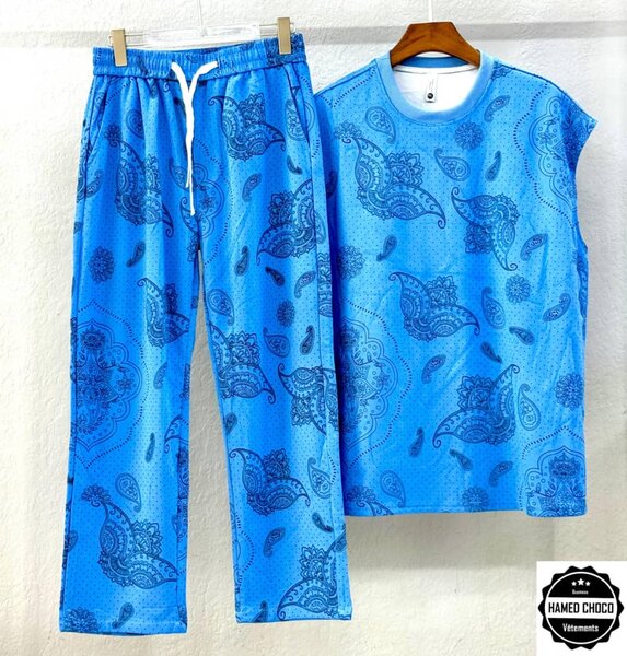 Tenue de détente bleue paisley