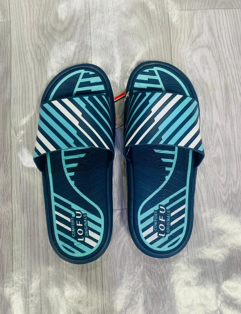 Claquettes confortables Lofu