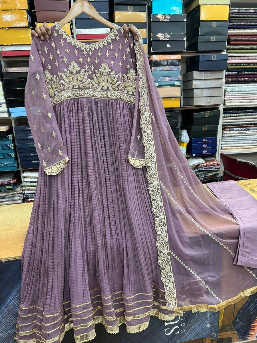 Chiffon maxi stitch 3 pc  Dc Free