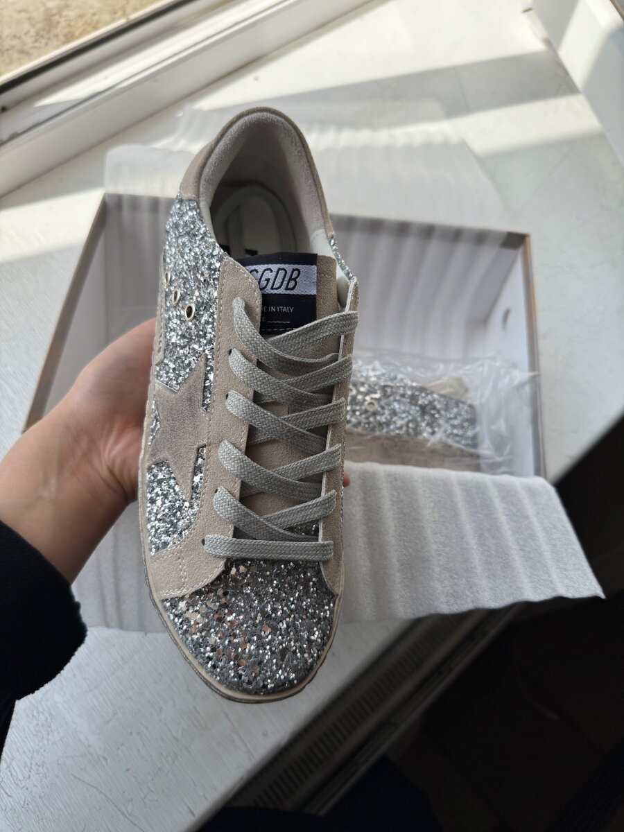 Топовые кеды Golden Goose