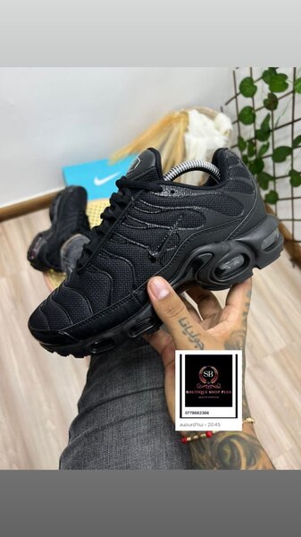 Basket nike tn original avec sa boîte