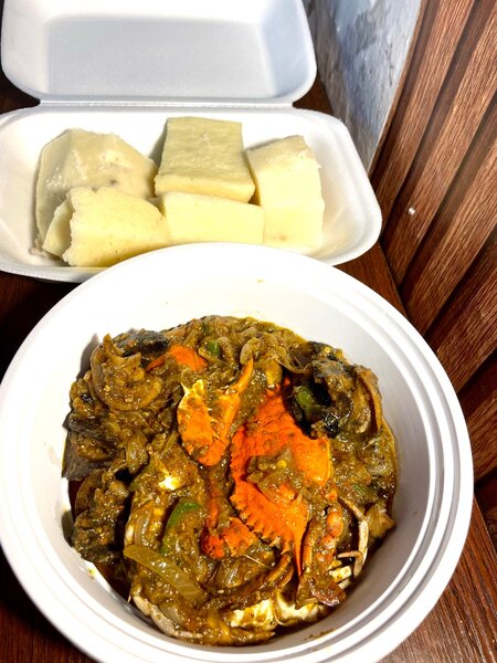 Crabe sauté/ ignames bouillie