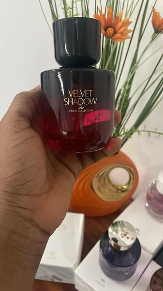 Parfum Velvet Shadow Dame