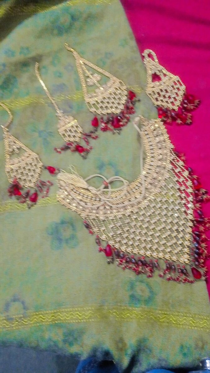 Golden jewelry Set for Bridal