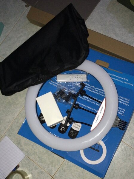 LED Portable 15pouces