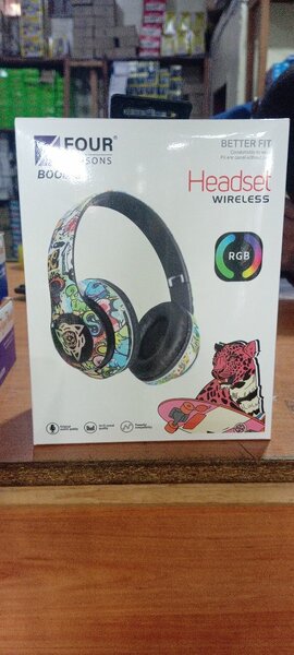 GRAFFITI BOOM 9 HEADPHONES