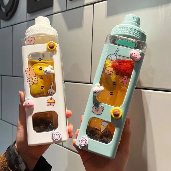 Bouteille d'eau décorative kawaii