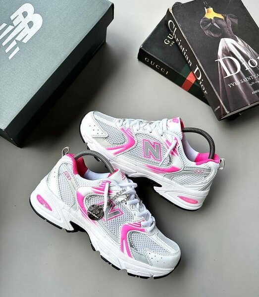 Baskets New Balance Roses