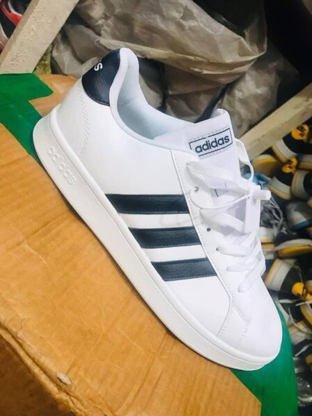 Baskets blanches Adidas