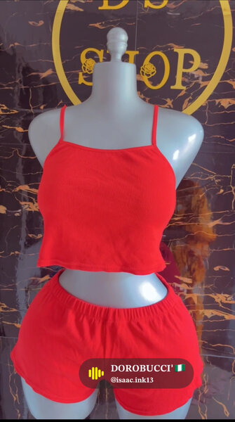 Ensemble court rouge femme