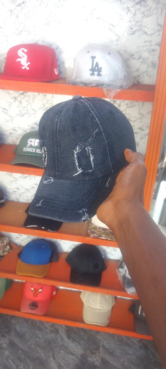 Casquettes de mode neuves