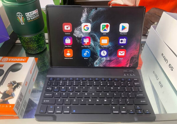 Tablette avec Clavier Sans Fil