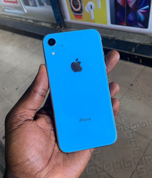 iPhone XR Bleu 64 Go