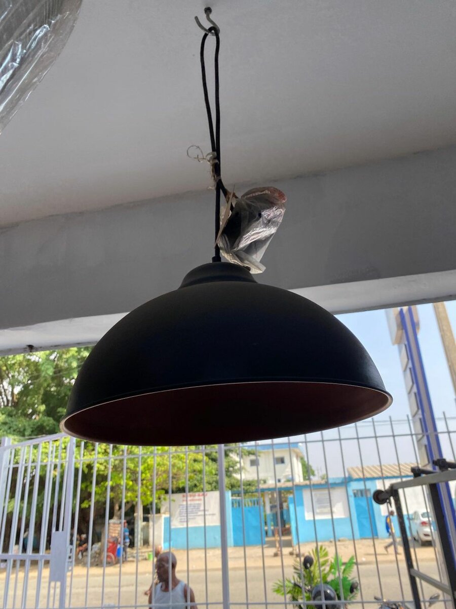 Suspension moderne en métal