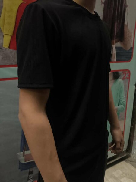 Фудболка черный однотонный